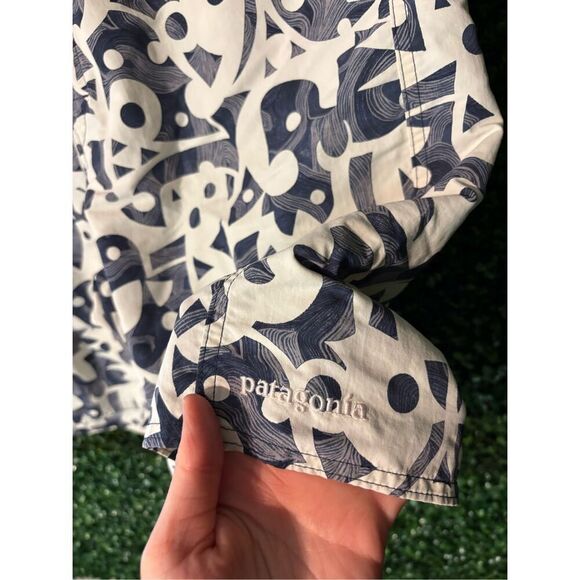 Patagonia Wavefarer Board Shorts Size 34 Blue Swim Trunk Unlined - Picture 2 of 4